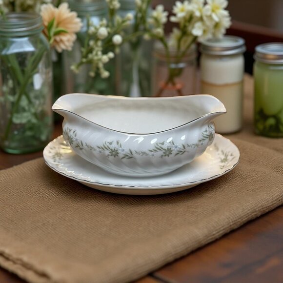 Coventry Felicia Gravy Boat with Underplate – 9" Vintage Japan Fine China – Flor - Picture 2 of 6